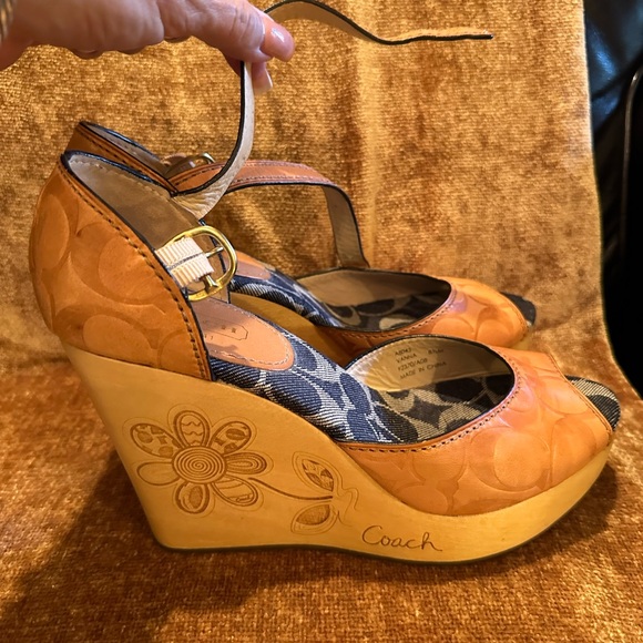Coach Vanna Embossed Wood Vachetta Wedge Sandal - Picture 2 of 9